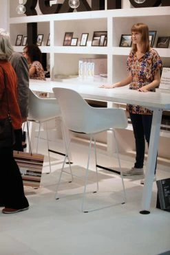 Captain's Bar Chair - H 74 - Plastic & Metal Leg - Extremis -Coffee Tables Sales Shop bar chair captain s white madeindesign 219736 product800