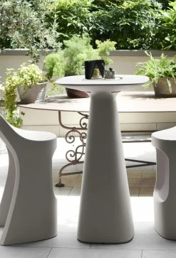 Amélie Sit Up Bar Stool - / H 70 Cm - Slide -Coffee Tables Sales Shop bar stool amelie sit up white madeindesign 316354 product800