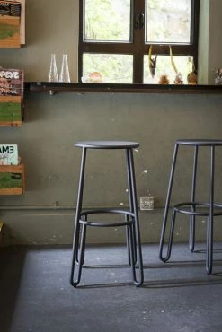 Huggy Bar Stool - / H 75 Cm - Set Of 2 - Maiori -Coffee Tables Sales Shop bar stool huggy carbon madeindesign 296817 product800