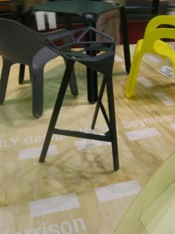 Stool One Bar Stool - H 77 Cm - Metal - Magis -Coffee Tables Sales Shop bar stool stool one black madeindesign 133427 product800