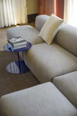 Gong Lux Coffee Table - / Giulio Cappellini, 2004 - Ø 50 X H 42 Cm / Metal - Cappellini 10 Gong Lux Coffee Table - / Giulio Cappellini, 2004 - Ø 50 X H 42 Cm / Metal - Cappellini -Coffee Tables Sales Shop coffee table gong lux metallic blue madeindesign 391107 product800