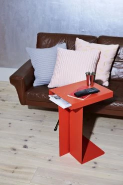 Radar End Table - / H 55 Cm - Metal - Nomess -Coffee Tables Sales Shop end table radar pink madeindesign 287367 product800