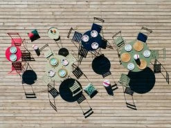 Bistro Foldable Table - / Ø 96 Cm - 5-seater / Parasol Hole - Fermob -Coffee Tables Sales Shop foldable table bistro black cherry madeindesign 384523 product800