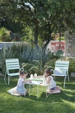 Oulala Nested Tables - / Set Of 3 - 55 X 30 X H 40 Cm - Fermob 9 Oulala Nested Tables - / Set Of 3 - 55 X 30 X H 40 Cm - Fermob -Coffee Tables Sales Shop nested tables oulala opaline green frosted mint frosted lemon madeindesign 385823 product800