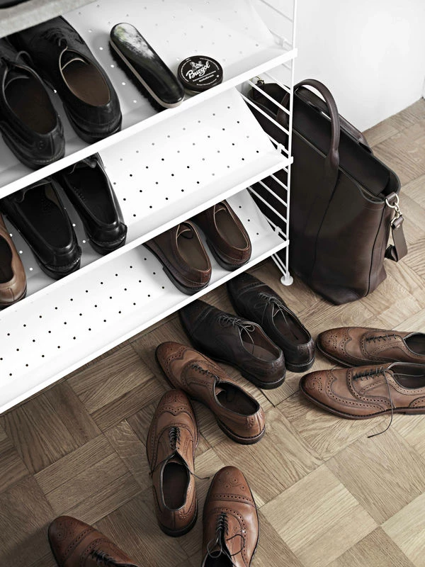 String® System Shelf - Perforated Metal / Magazine & Shoe Holder - L 78 X D 30 Cm - String Furniture 5 String® System Shelf - Perforated Metal / Magazine & Shoe Holder - L 78 X D 30 Cm - String Furniture - Image 3