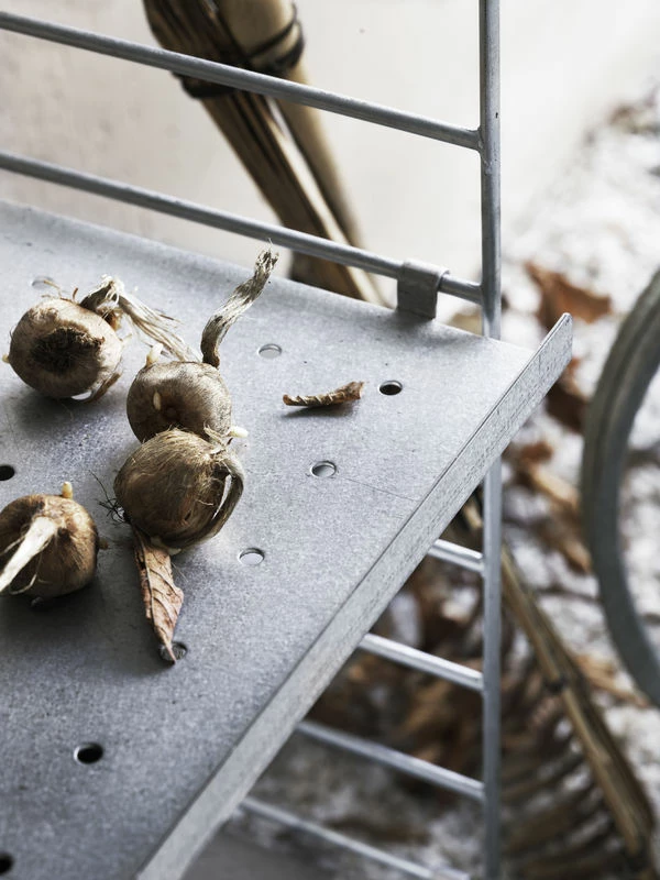 String® Outdoor Wall Mount - / Galvanised Steel - H 50 X D 30 Cm - Set Of 2 - String Furniture 4 String® Outdoor Wall Mount - / Galvanised Steel - H 50 X D 30 Cm - Set Of 2 - String Furniture - Image 2